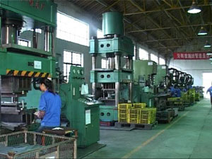 63T-500T各式沖床和油壓機